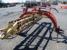 NEW HOLLAND 258 HITCH RAKE