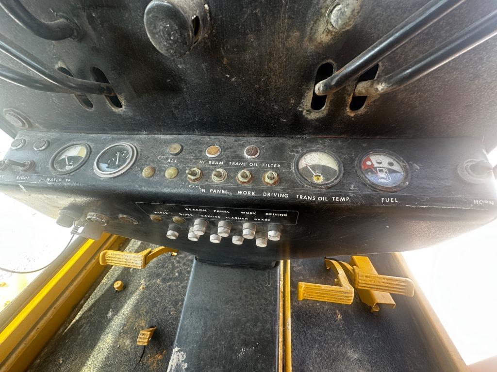 1981 JOHN DEERE 570A MOTOR GRADER