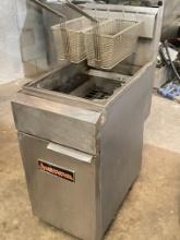 SIERRA 45 LB Commercial Fryer / Deep Fryer - 45 LB Fryer W/ Baskets - Please see pics for additional