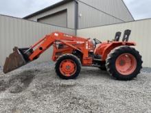 Kubota M4700 Tractor