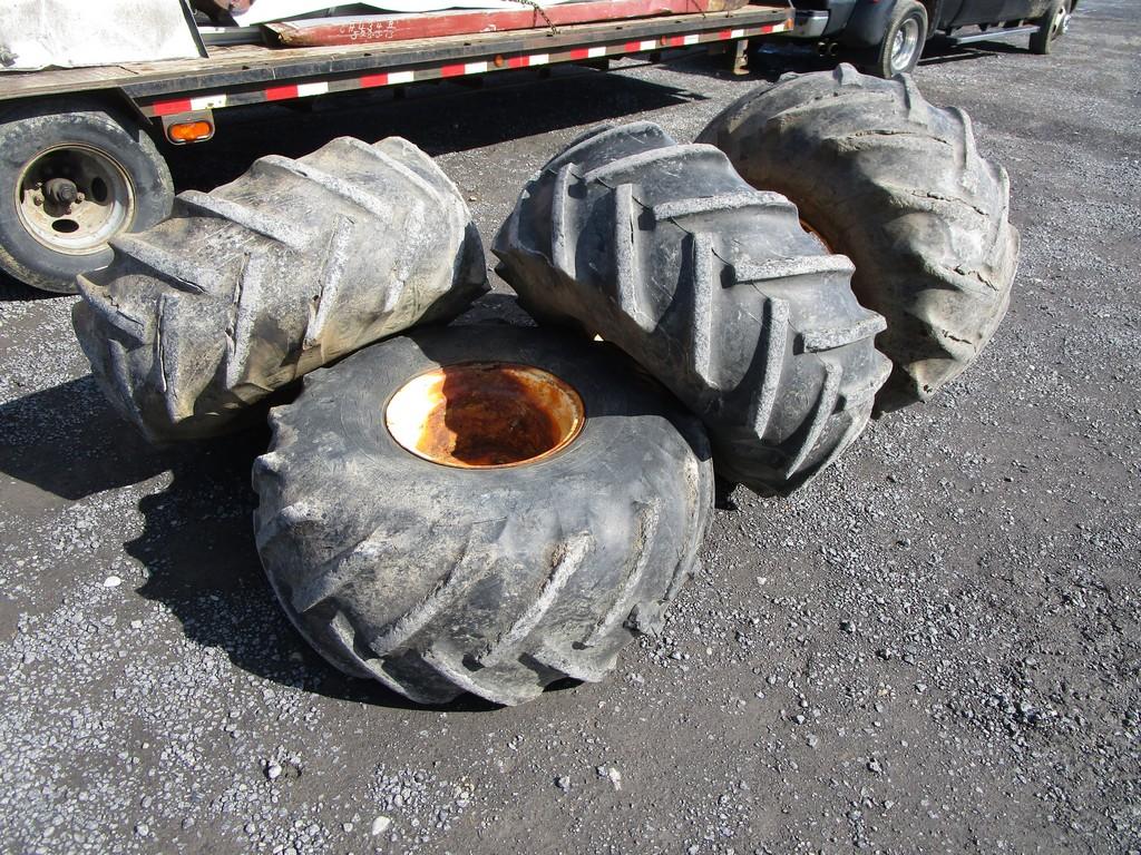 4) 18.4-16.1 DITCH WITCH TIRES & RIMS
