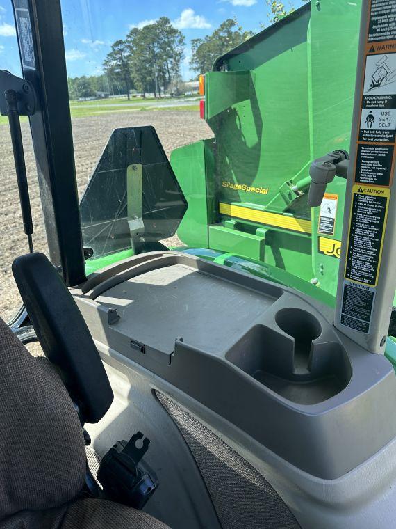 John Deere 5093E 4WD tractor & 553 loader