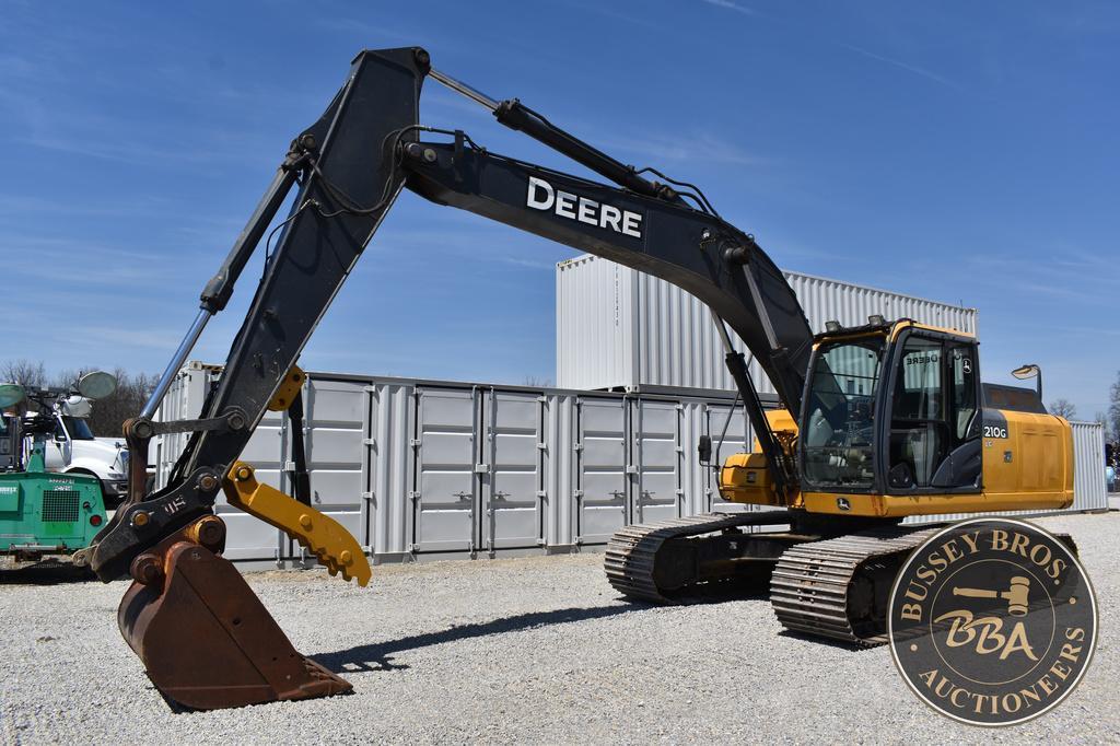 2012 DEERE 210G LC 25928