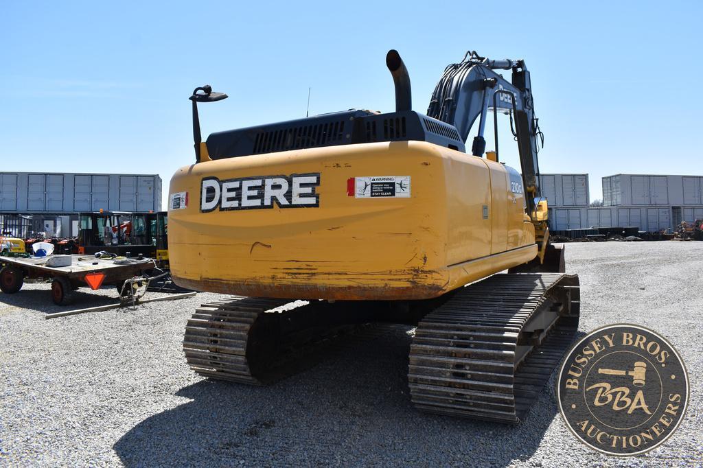 2012 DEERE 210G LC 25928