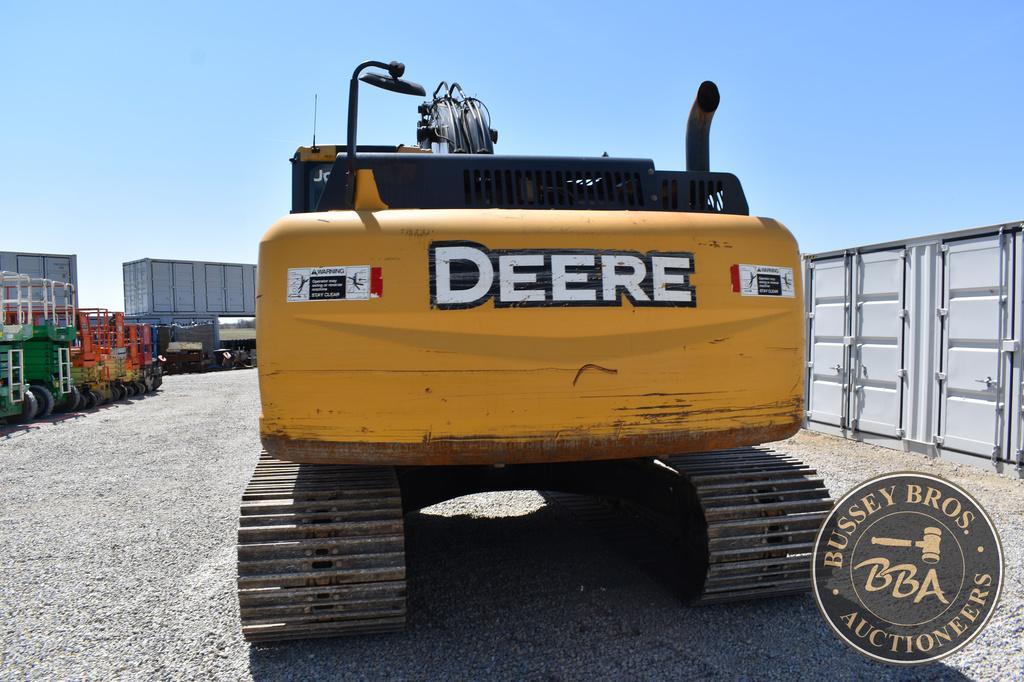 2012 DEERE 210G LC 25928