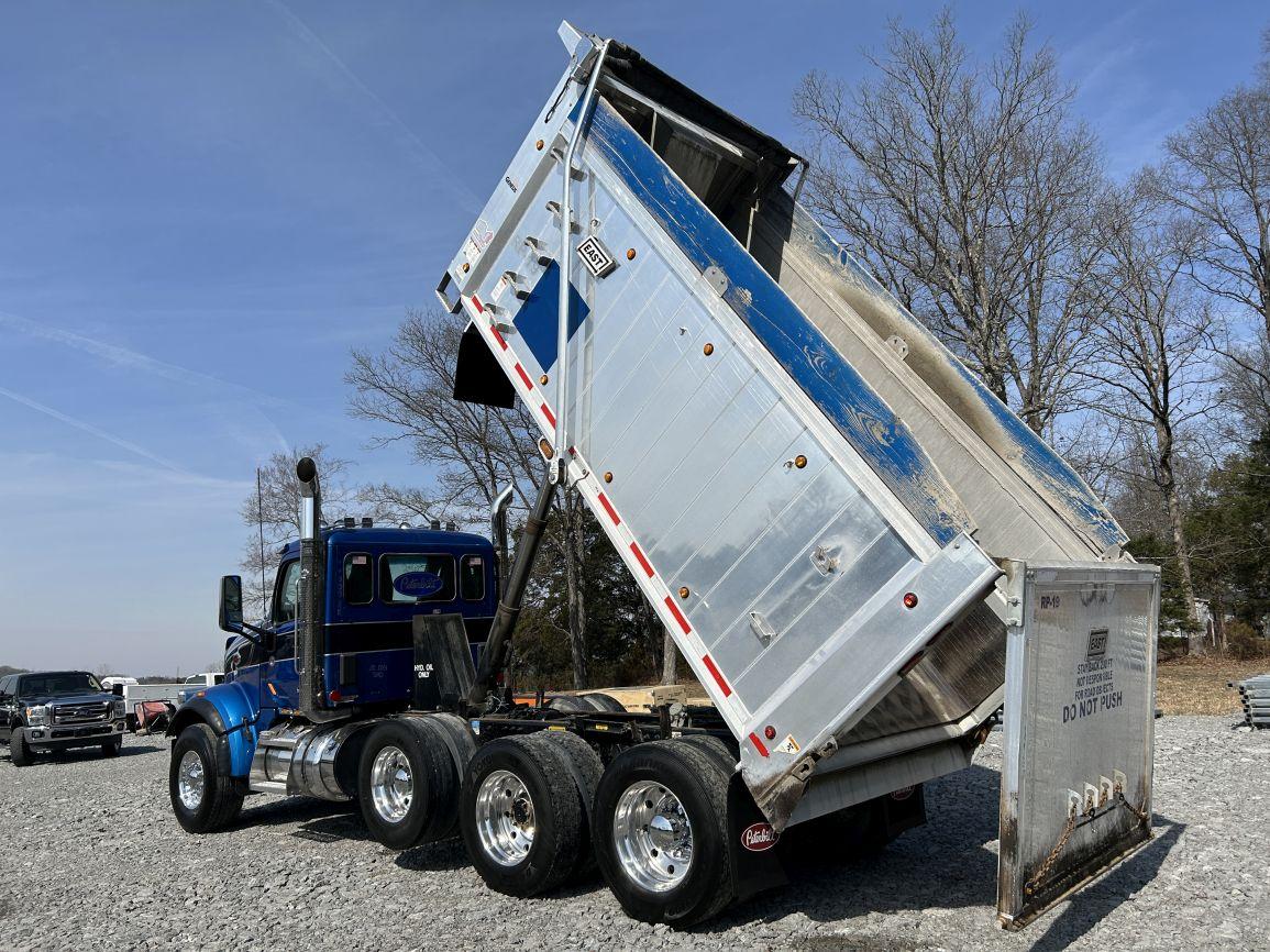 2020 PETERBILT 567 Tri-Axle Dump Truck