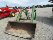 4563 175 JOHN DEERE LOADER