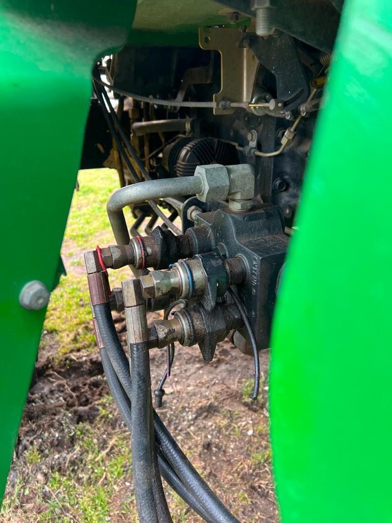 John Deere 5425 Tractor W/loader