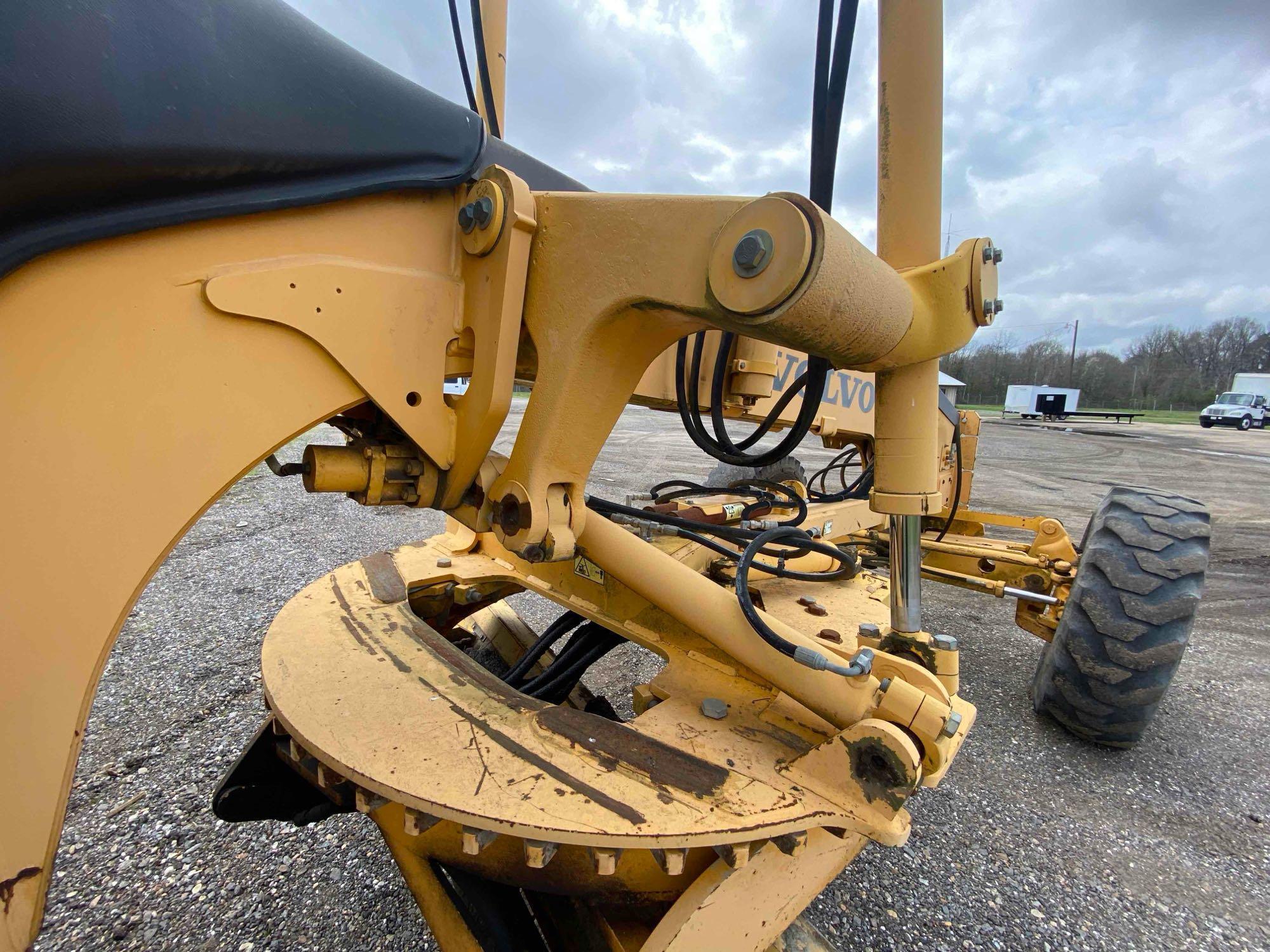 2011 Volvo G930 Motor Grader