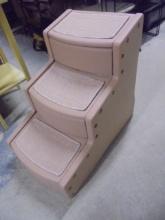 Like New Set of Carpeted Composite Pet Steps