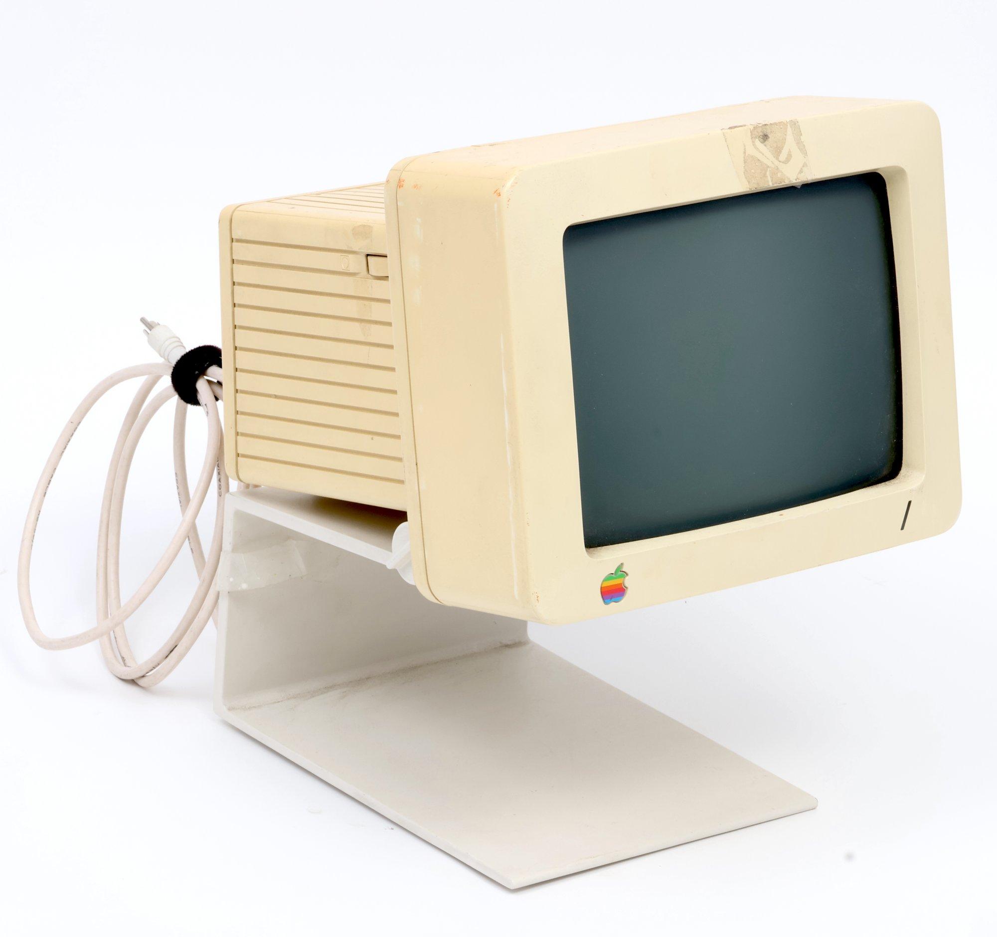 Vintage Apple Monitor Model G090S For Apple IIc