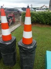 25 Traffic Cones