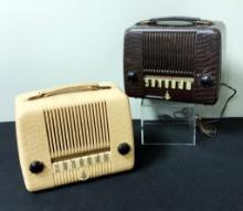 Emerson Radio - Bakelite Case - Model 559AA, 9"x5"x8", Hairline Crack On Ba