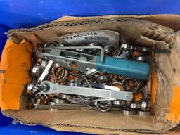 CST/BERGER 26X AUTOMATIC LEVEL (MARKED NEEDS REPAIR), (2) THOMAS &