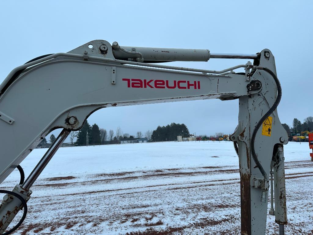 2016 Takeuchi TB240 excavator, OROPS, 14" rubber tracks, 5'4" stick, 22" quick coupler bucket, front