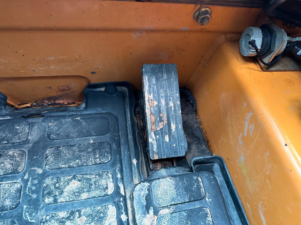 2016 Case TR270 track skid steer, cab w/AC, 12 1/2" rubber tracks, aux hyds, bucket, pilot controls,