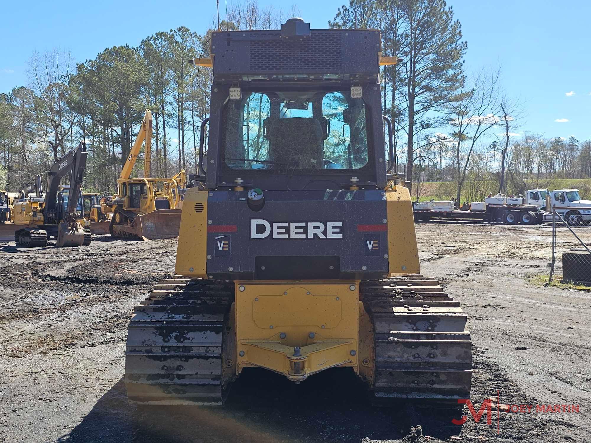 2022 DEERE 700L LGP CRAWLER DOZER