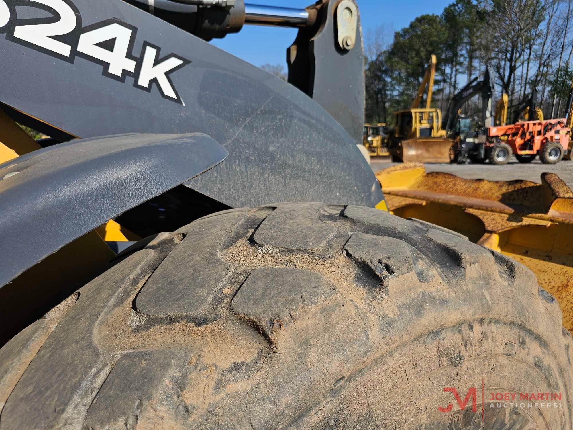 2015 DEERE 624K RUBBER TIRE LOADER