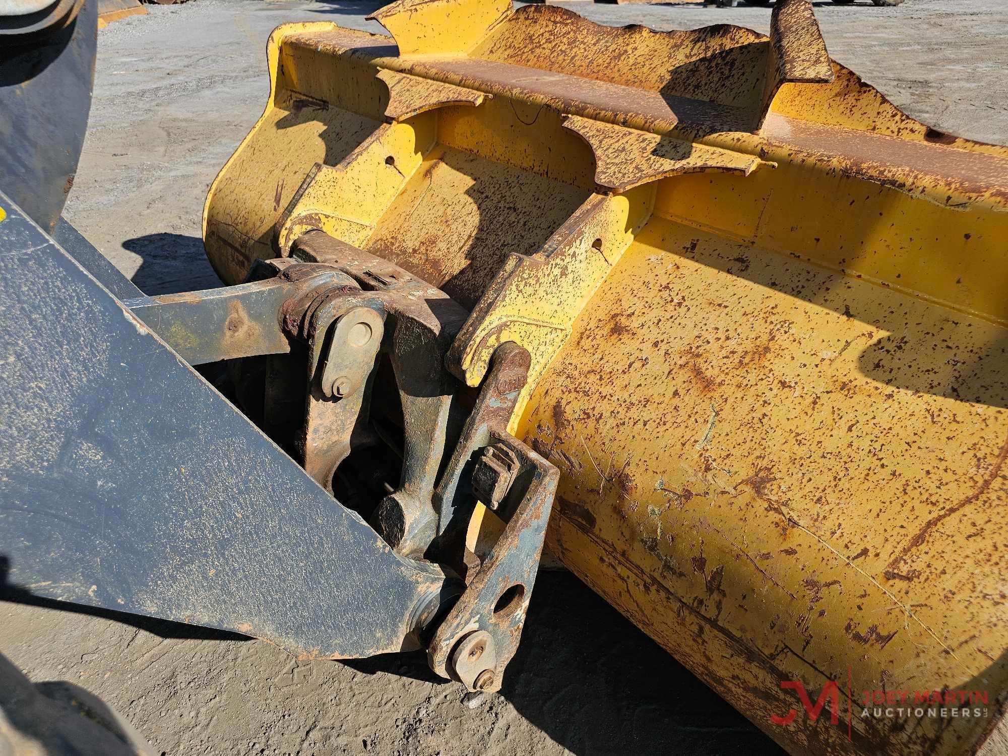 2015 DEERE 624K RUBBER TIRE LOADER