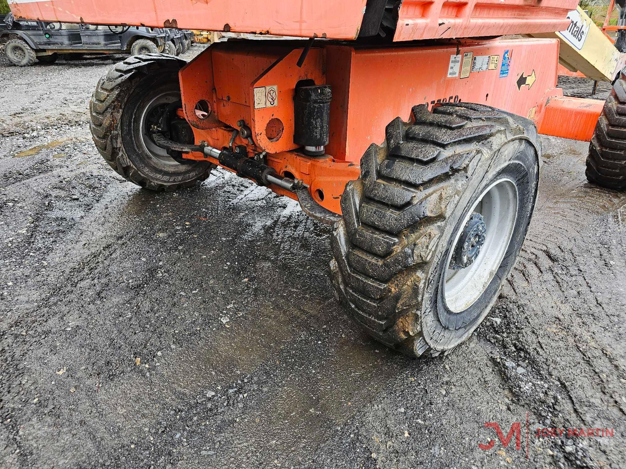 2015 JLG 400S BOOM LIFT