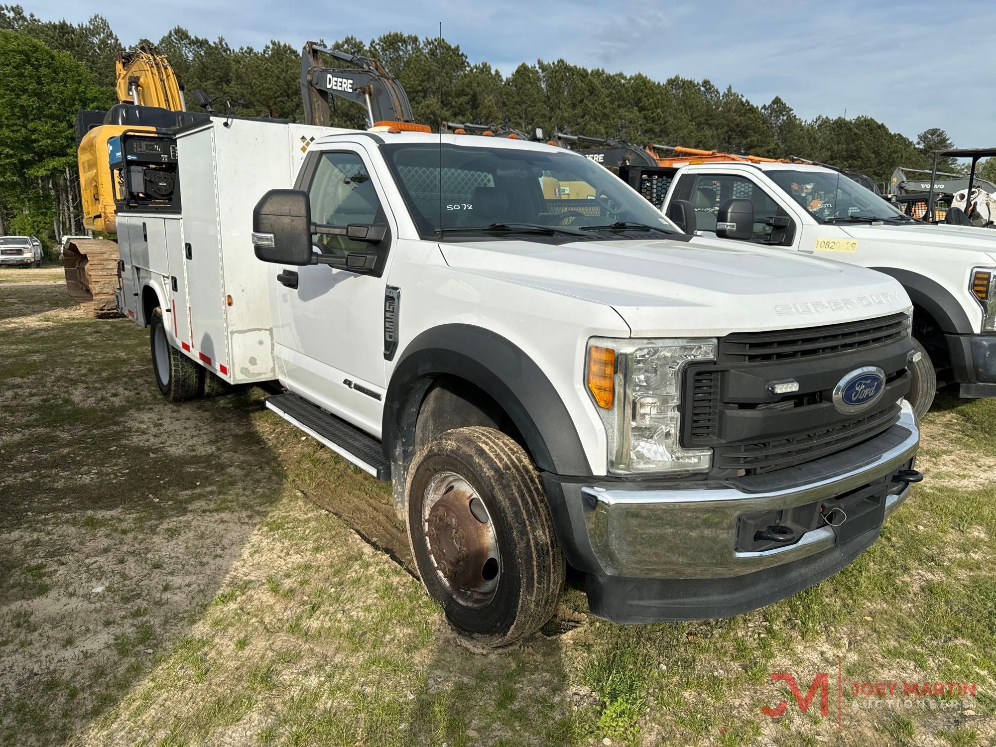 2017 FORD F550 SUPER DUTY XL SERVICE TRUCK