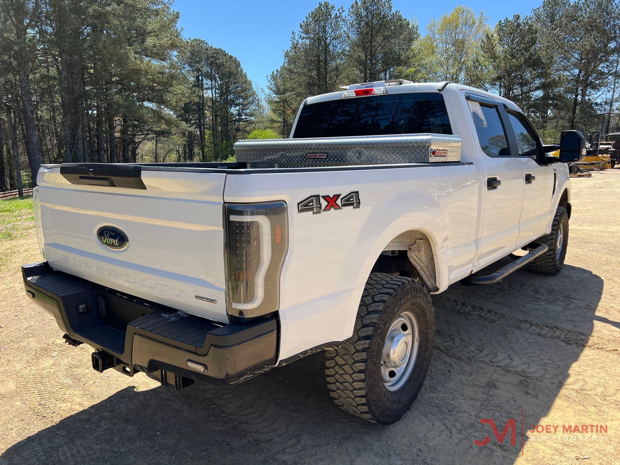 2017 FORD F-250 XL SUPER DUTY PICKUP TRUCK