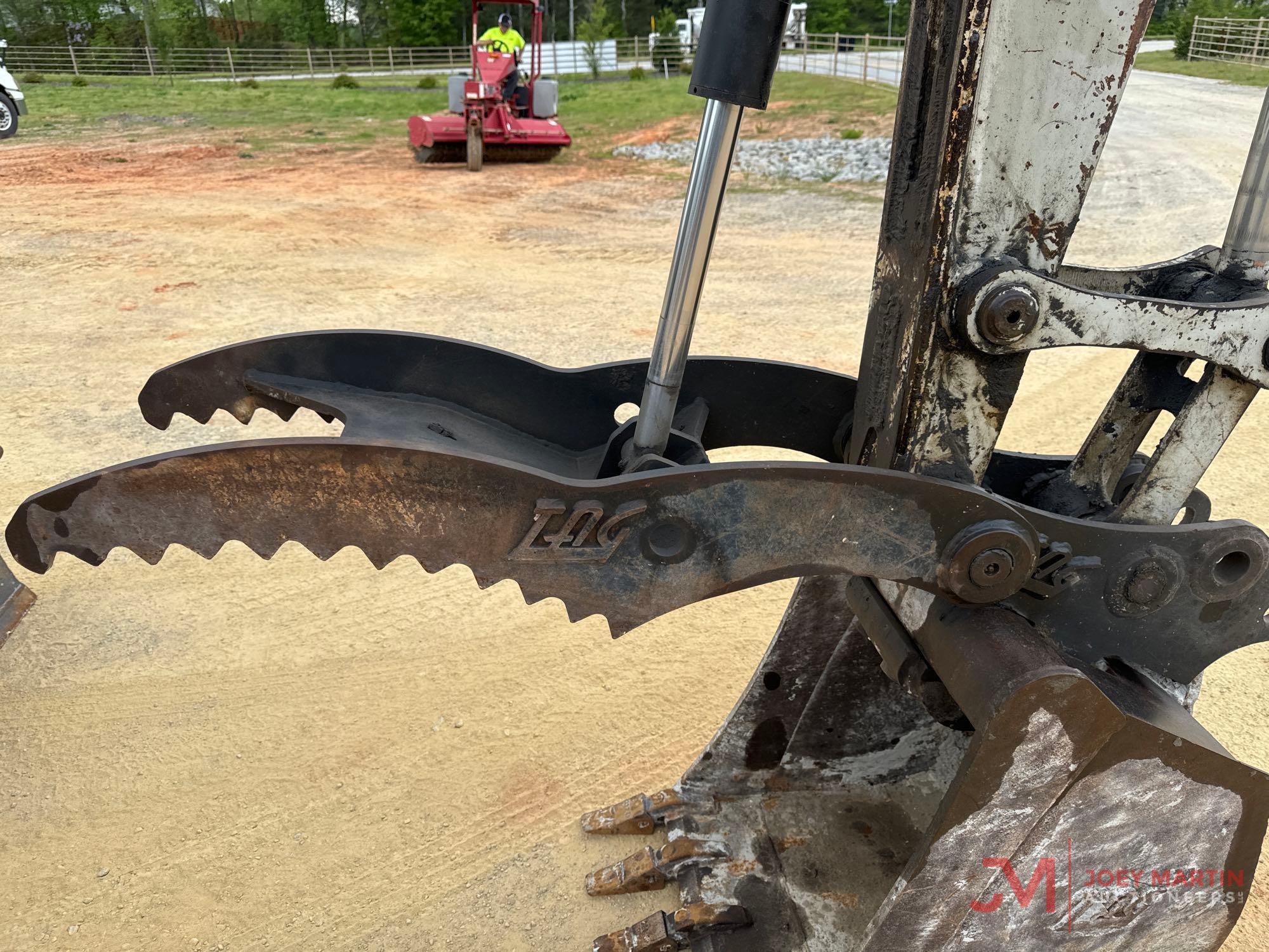 2017 TAKEUCHI TB290 MINI EXCAVATOR