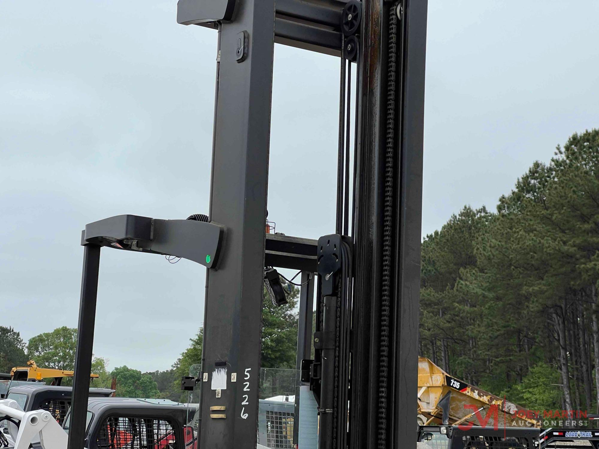 RAYMOND 750-R45TT REACH FORKLIFT