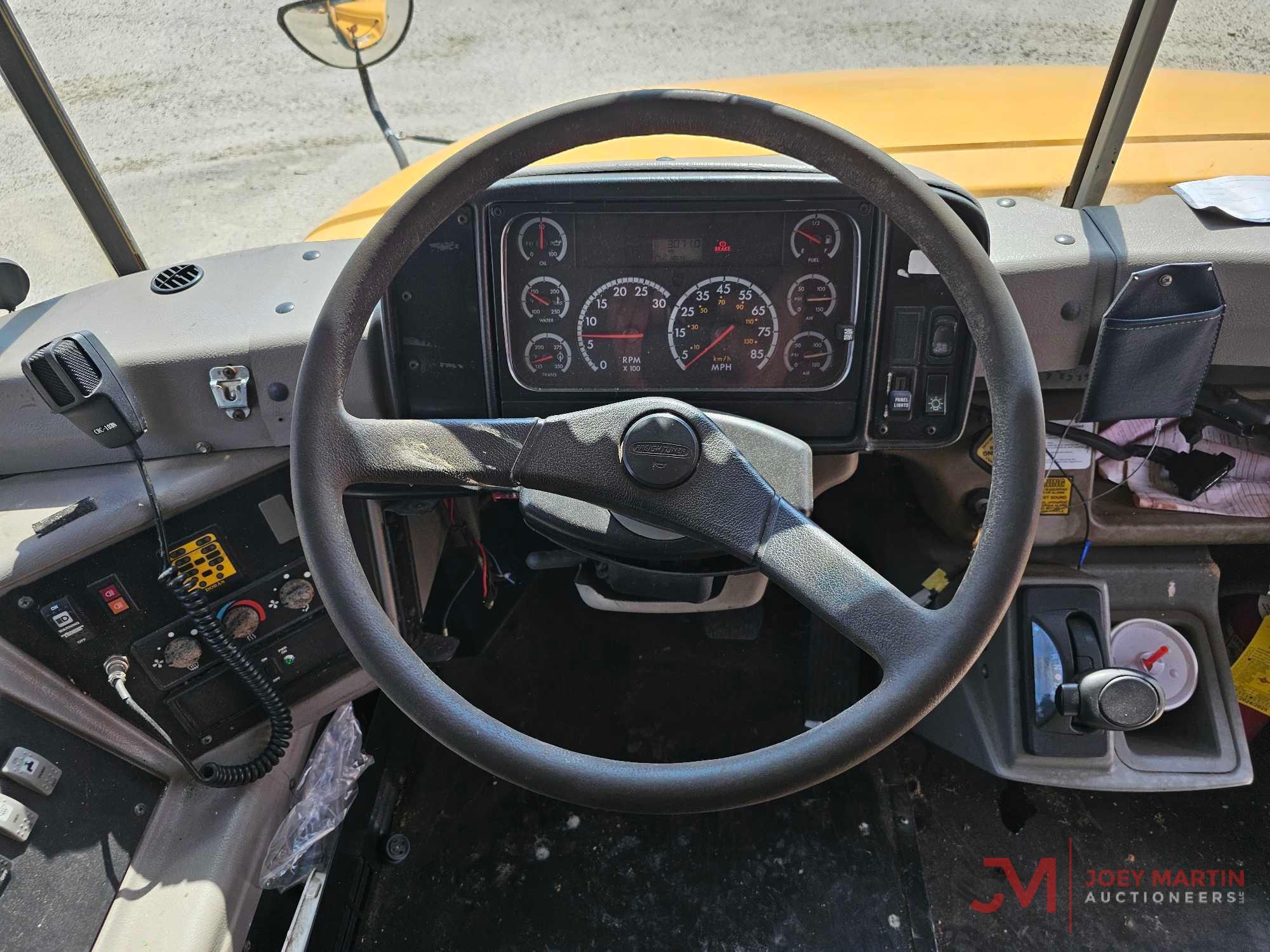 2006 FREIGHTLINER SCHOOL BUS