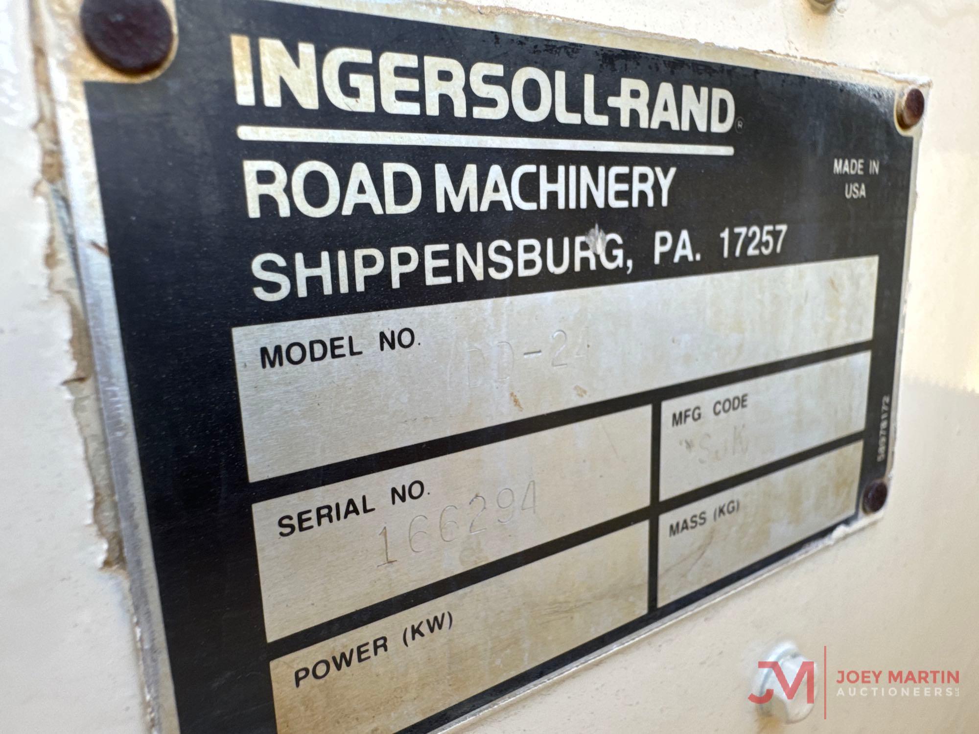 INGERSOLL-RAND DOUBLE DRUM ROLLER