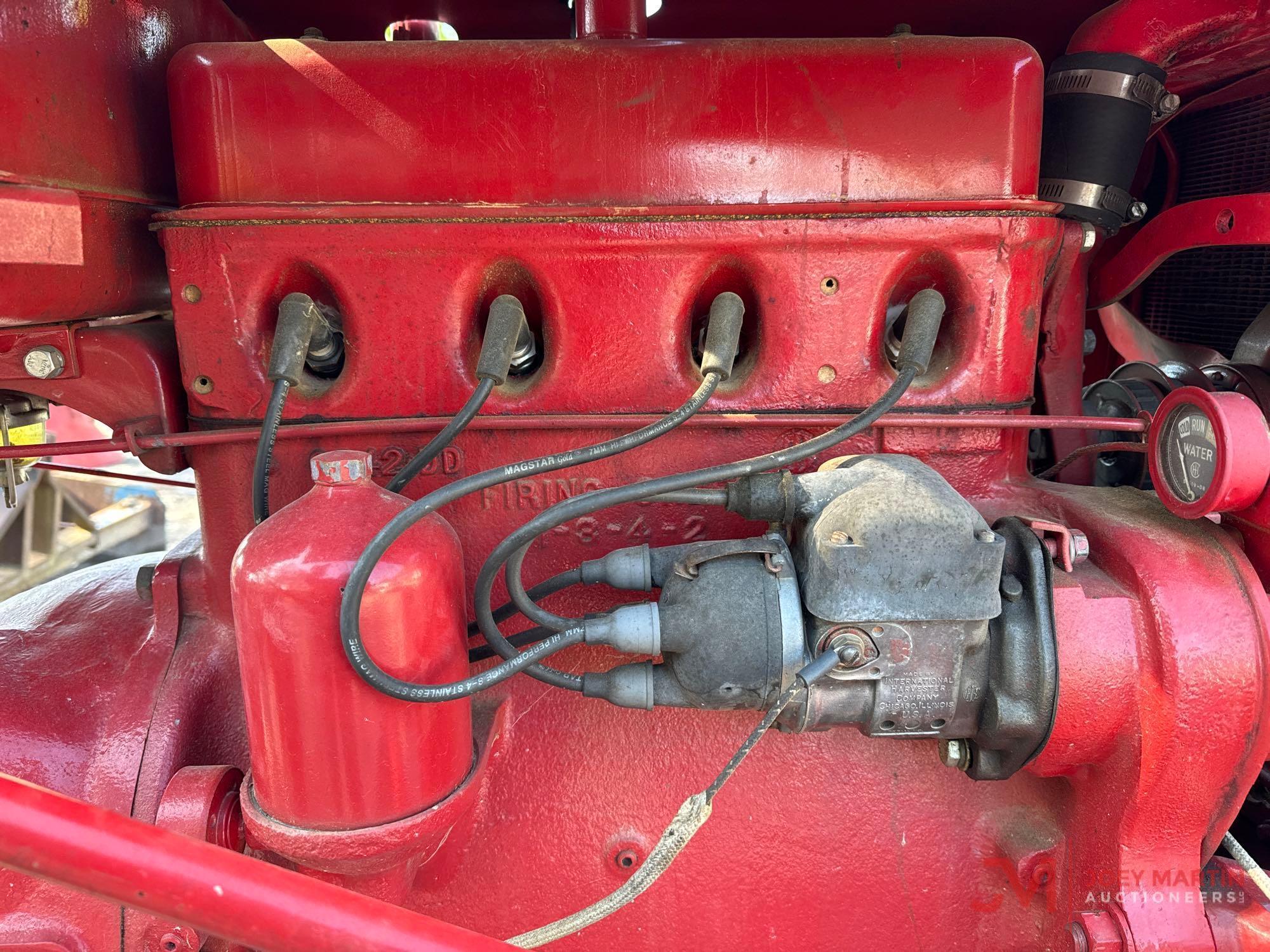 INTERNATIONAL HARVESTER FARMALL ANTIQUE TRACTOR