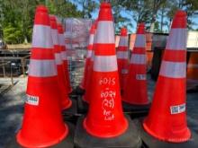 (25) NEW REFLECTIVE SAFETY CONES