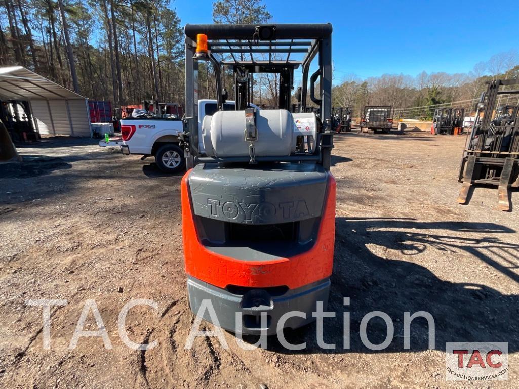 2010 Toyota 8FGCU25 5000lb Forklift