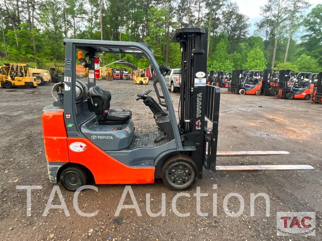 2018 Toyota 8FGCU30 6000lb Forklift