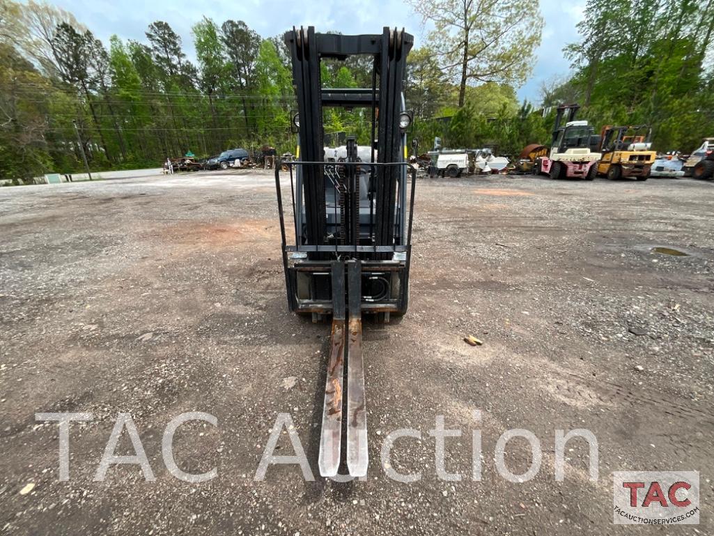 Toyota 8FGCU25 5000lb Forklift