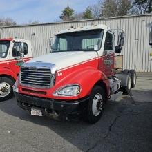 2003 Freightliner Columbia Tractor