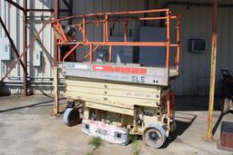 JLG 2630 - ES Scissor Lift, up to 20' lift, 800lbs max, 285.9 hrs, s/n 0200120919