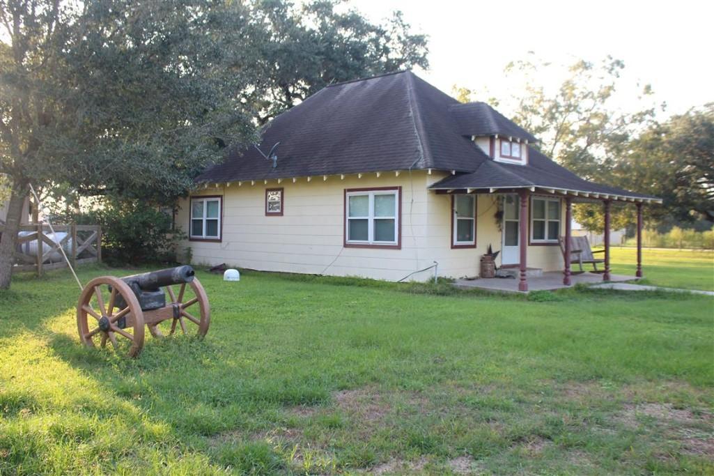 +/- 11.248 ACRES WITH HOUSE (2BED/1BATH)