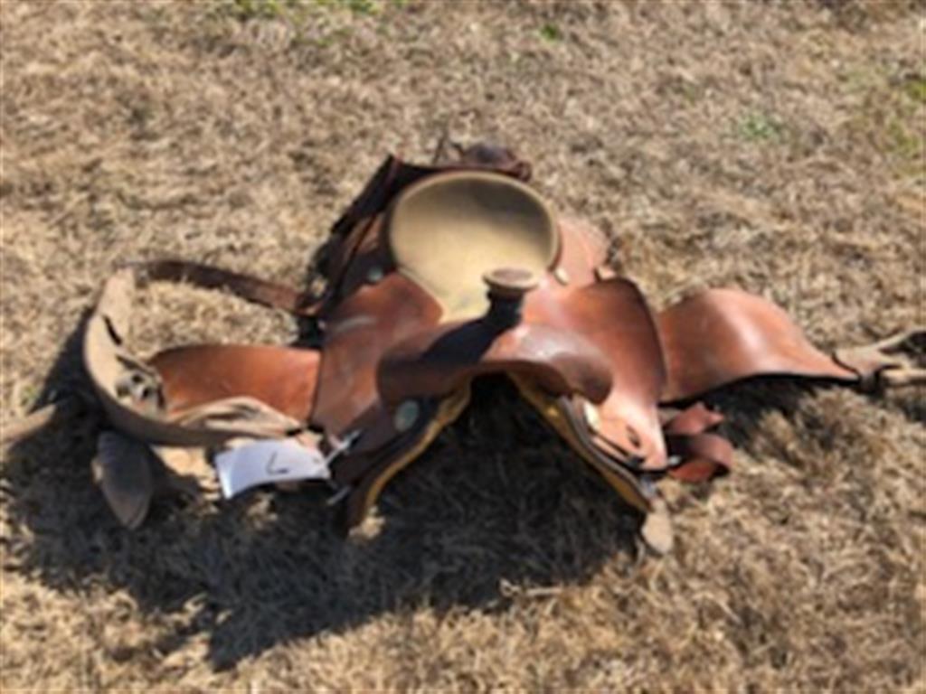 Leather 15 Inch Roping Saddle