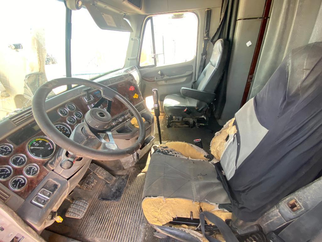 2007 Freightliner Truck Tractor