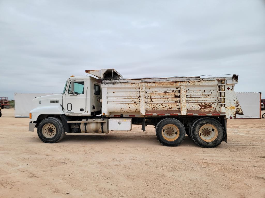 1999 Mack CH613 Dump Truck