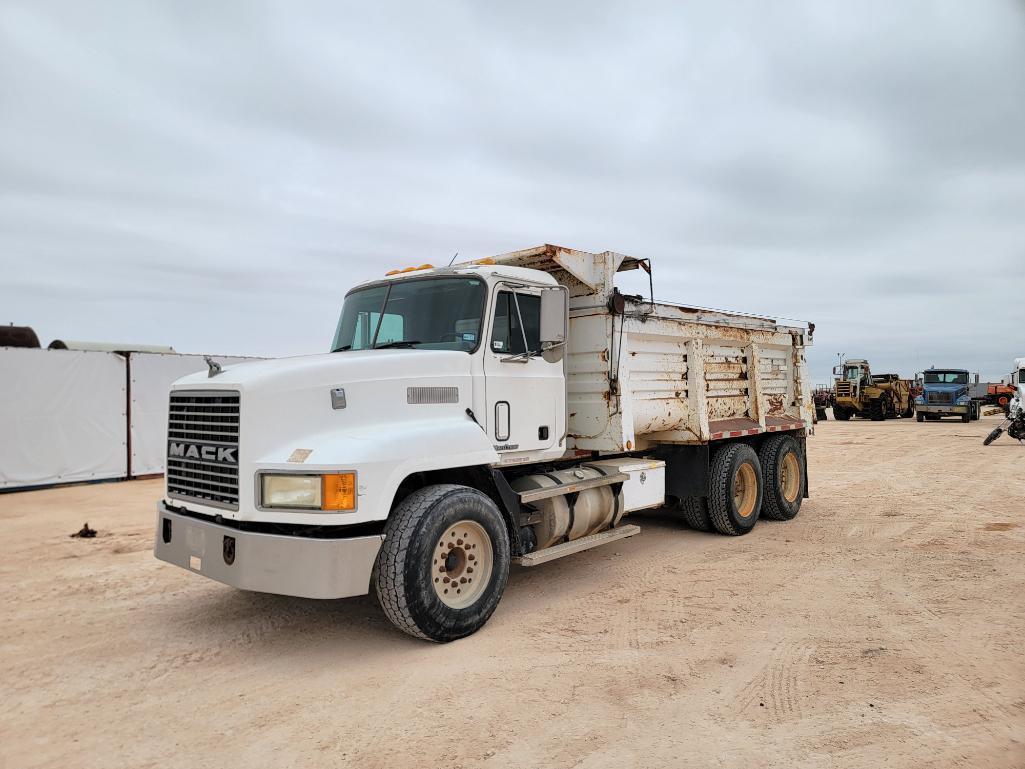 1999 Mack CH613 Dump Truck