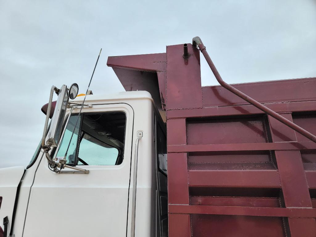 1999 Mack CH613 Dump Truck