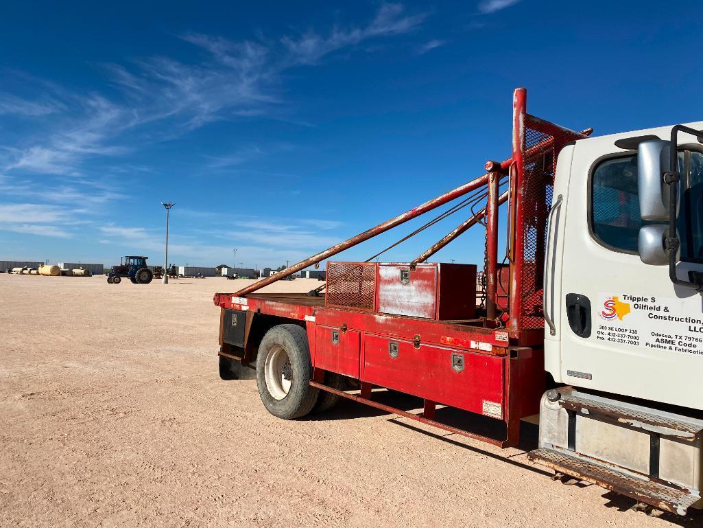 2007 Freightliner Business Class M2 Roustabout Truck