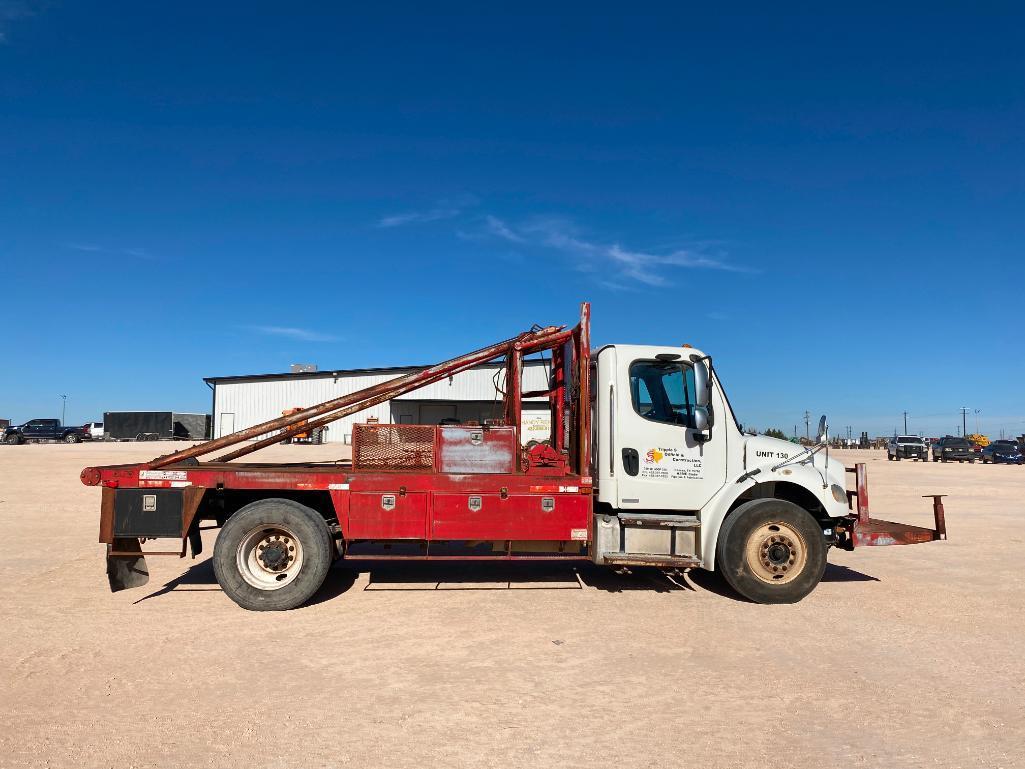 2007 Freightliner Business Class M2 Roustabout Truck