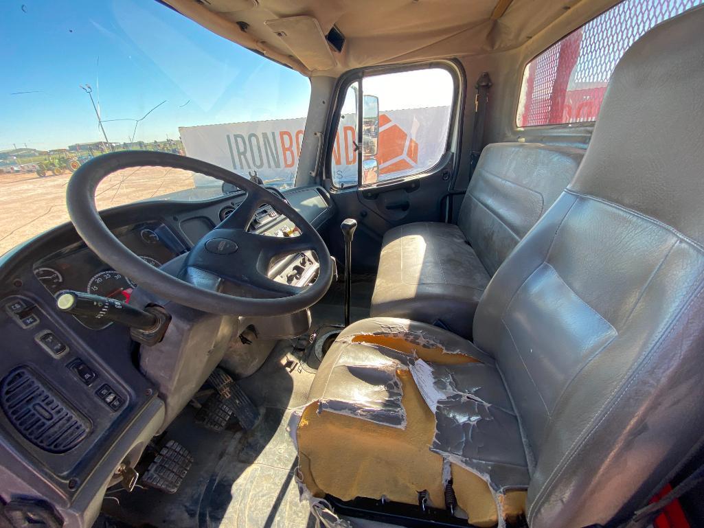 2005 Freightliner Business Class M2 Roustabout Truck