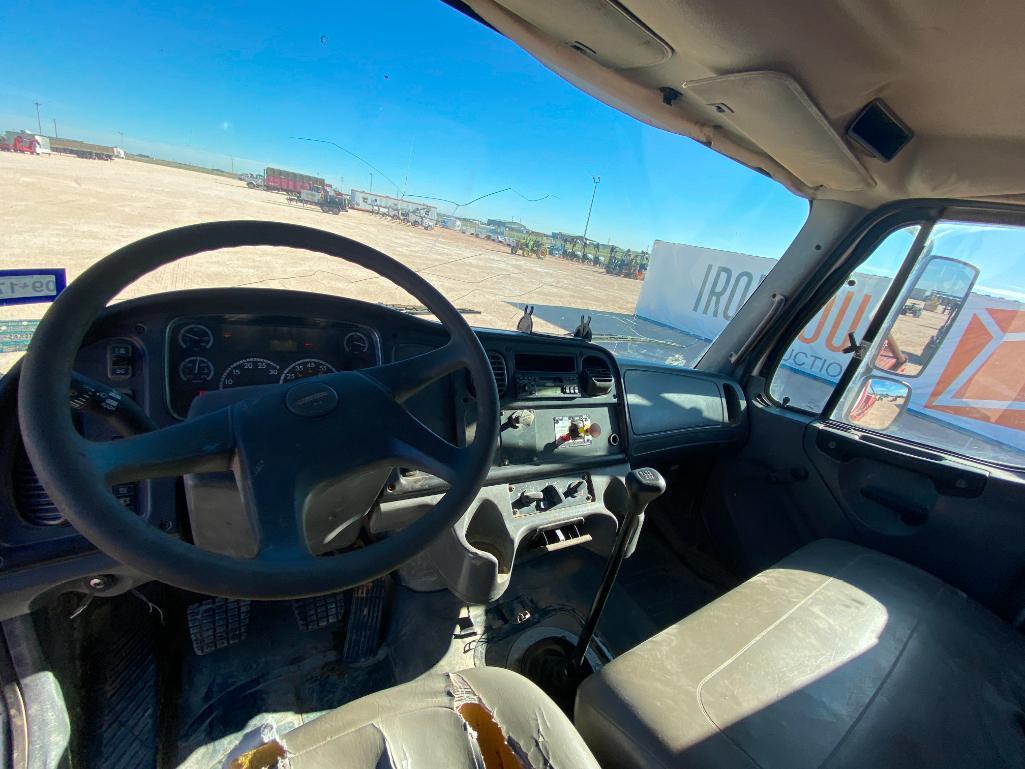 2005 Freightliner Business Class M2 Roustabout Truck