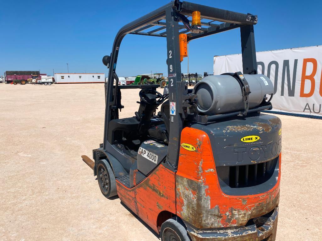 2013 Toyota 8FGCU25 Forklift