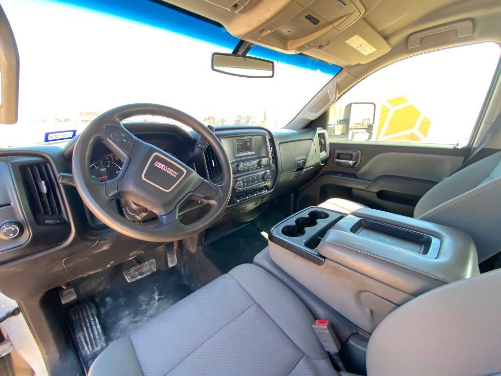 2017 Chevrolet 3500 HD Service Pickup