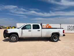 2013 GMC 3500 HD Dually Pickup